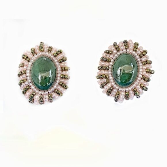 Vtg natural green cab with pink and ab green glass beads round pierced earrings - Picture 2 of 13